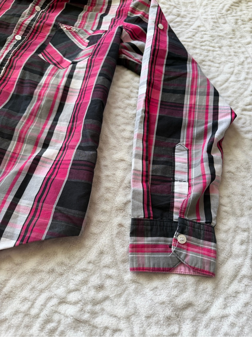 Vintage Kids Hollister Pink and Black Plaid Long-Sleeve Button-Down Shirt Size L - Picture 2 of 7